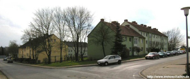 (Aufs Bild klicken um Vergrößerung zu sehen) Bild 12: Melle, Carl-Bösch-Str. (Nr. 1, 3) Ecke Hochstr. (Nr. 36, 34, 32)